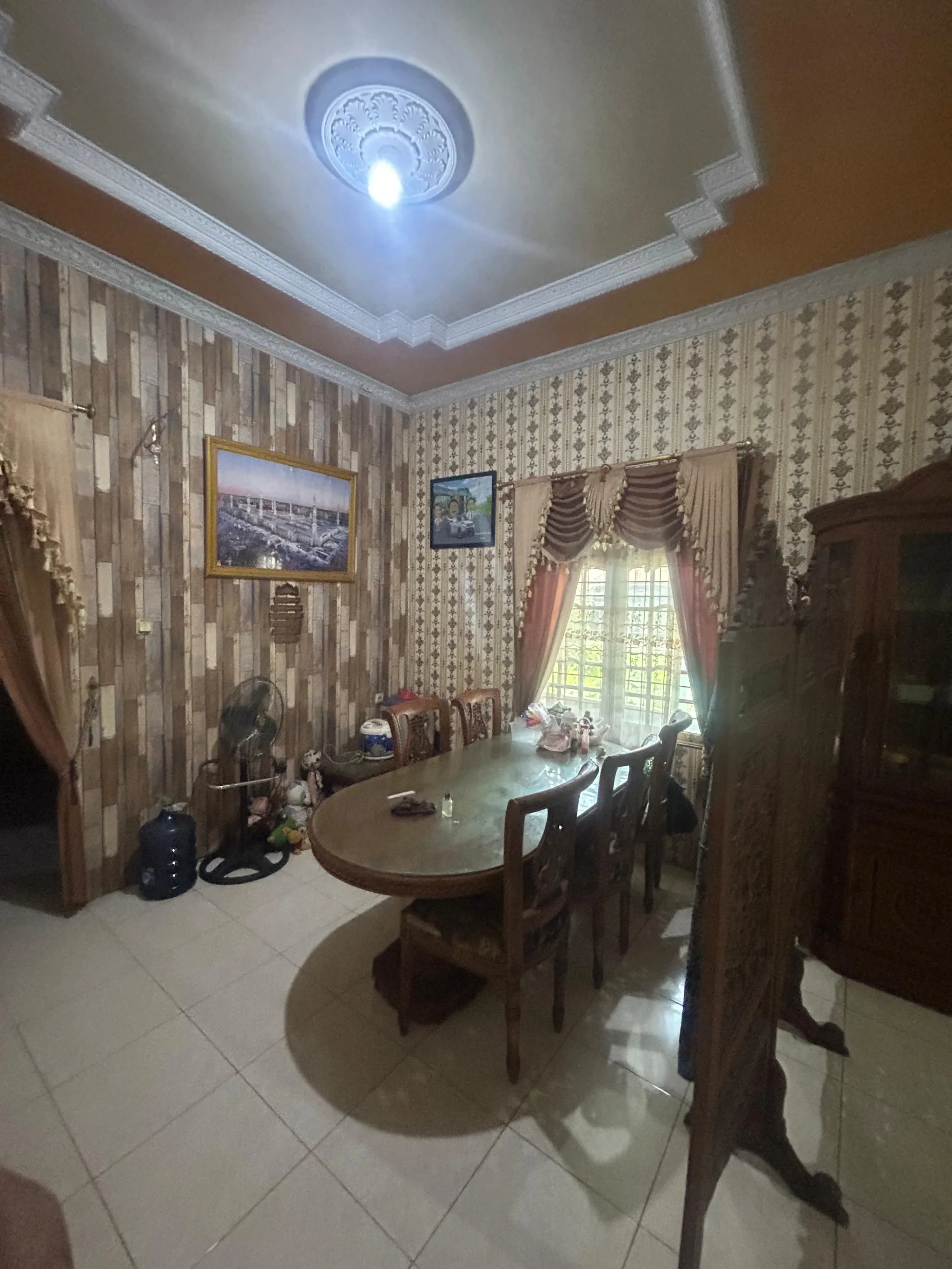 Rumah Klasik Dijual di Amuntai, Ruang Keluarga Luas 5