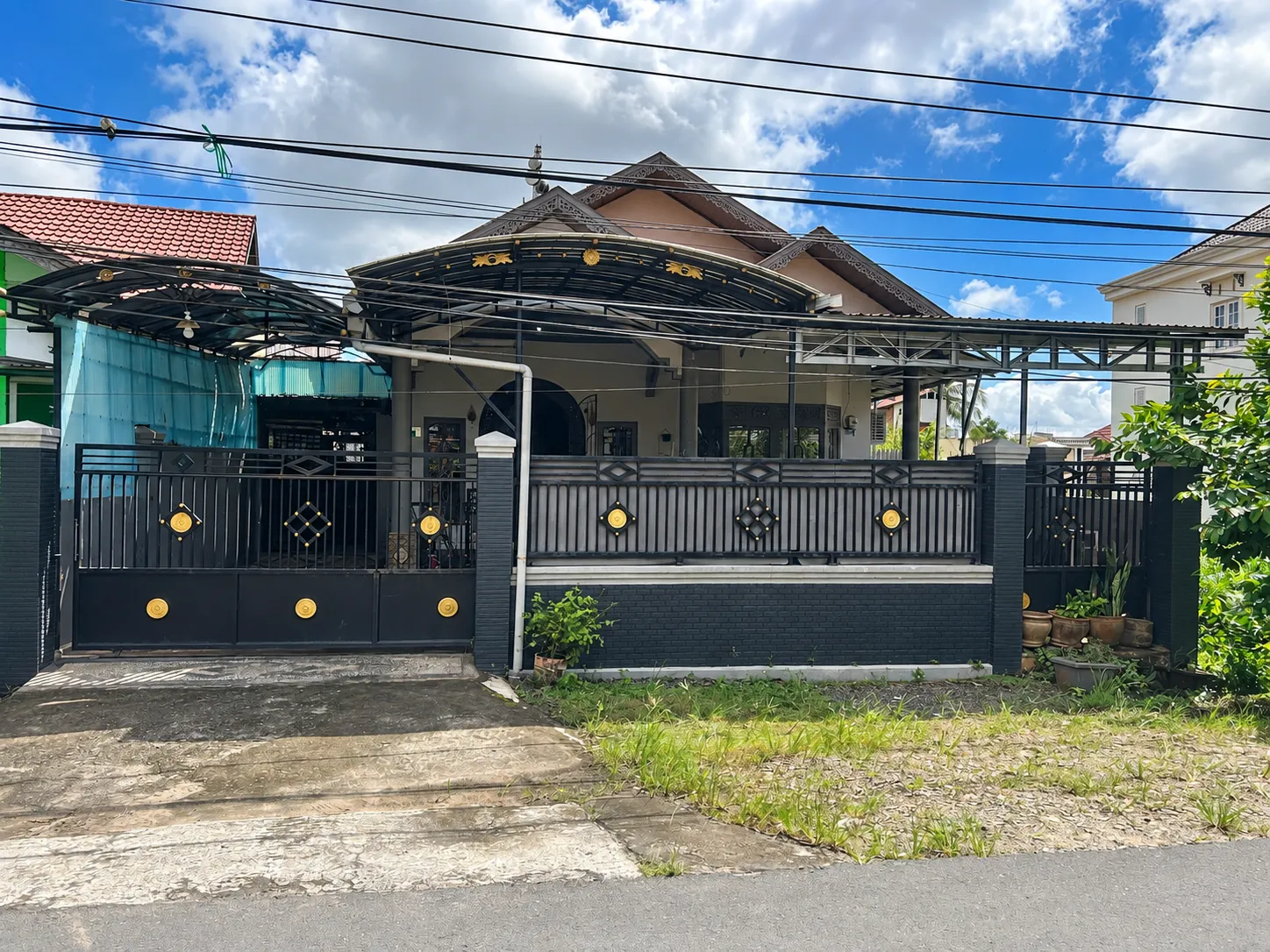Rumah Klasik Dijual di Amuntai, Ruang Keluarga Luas