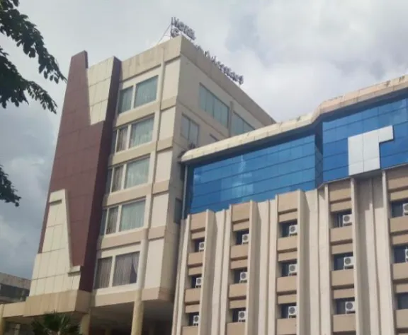 Dijual Hotel Bintang 3 122 Kamar di Jl. Lambung Mangkurat 3