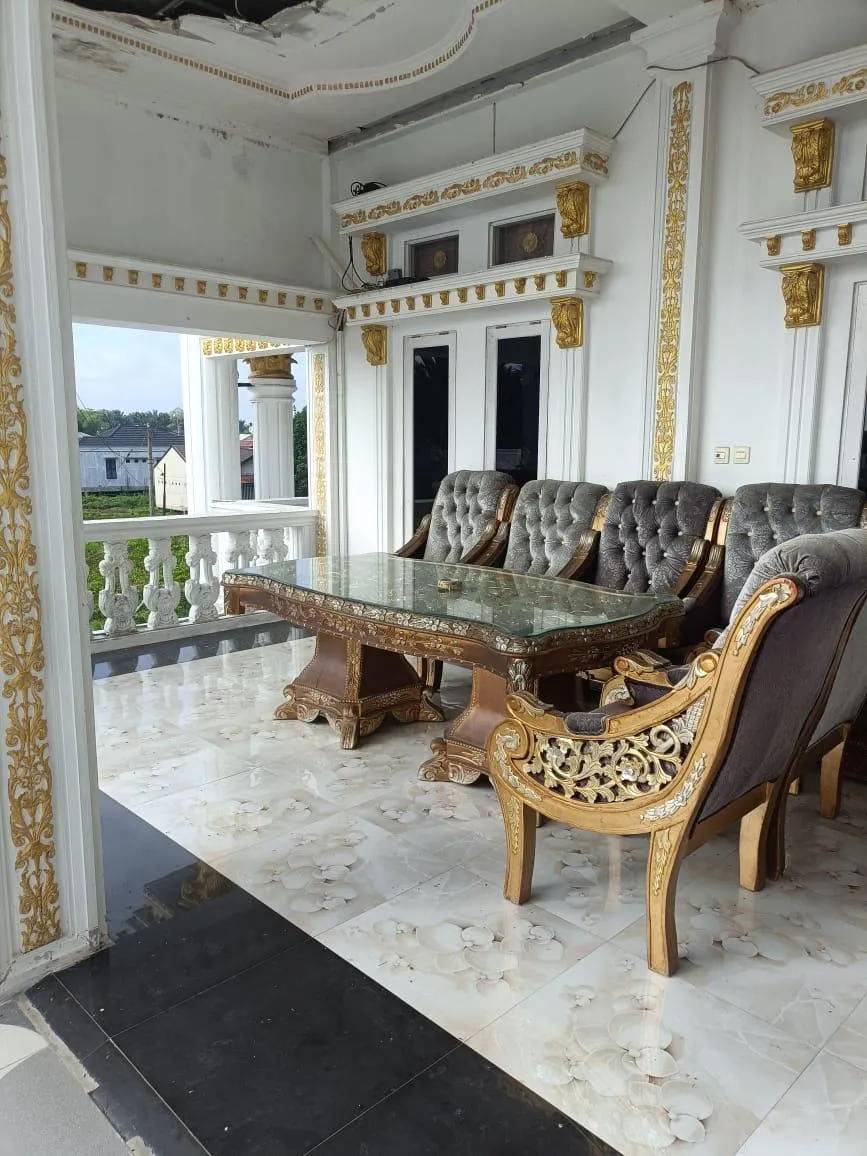Rumah Mewah Dijual Dua Lantai di Amuntai Selatan 2