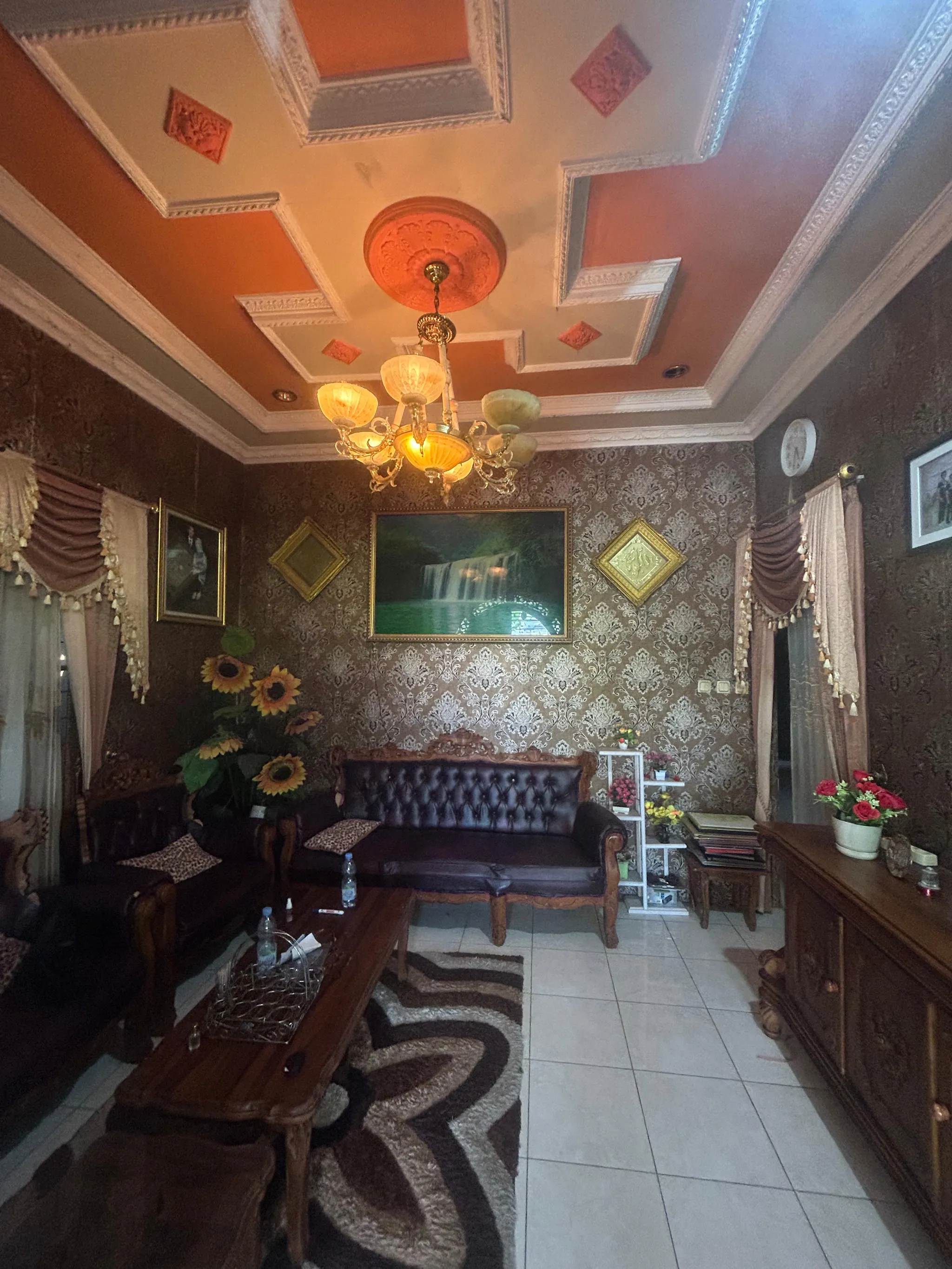 Rumah Klasik Dijual di Amuntai, Ruang Keluarga Luas 10
