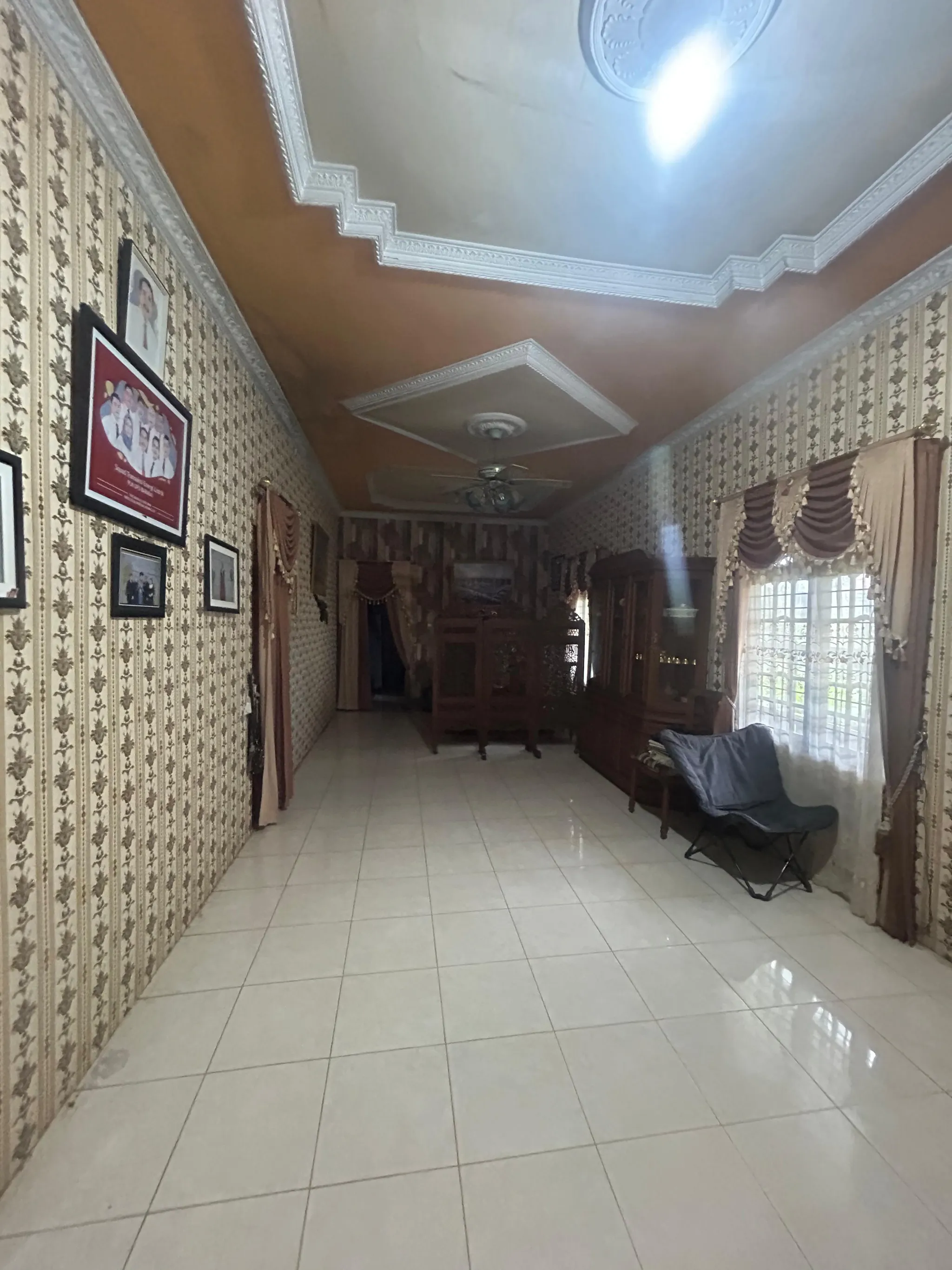 Rumah Klasik Dijual di Amuntai, Ruang Keluarga Luas 7